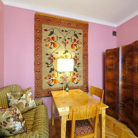 Polski Bezpłatny Parking Apartament Warszawa