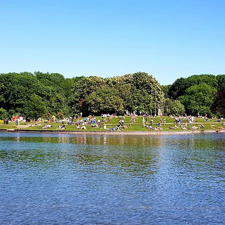 Polski Free Parking Metro Pole Mokotowskie ワルシャワ