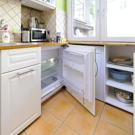 Polski Free Parking Metro Pole Mokotowskie アパート ワルシャワ