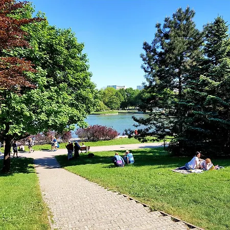 Polski Free Parking Metro Pole Mokotowskie